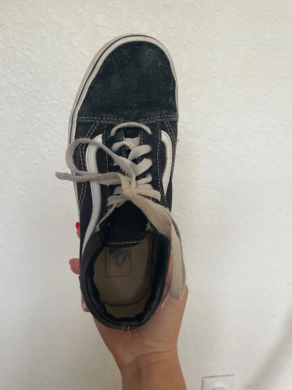 Vans - Picture 3 of 6